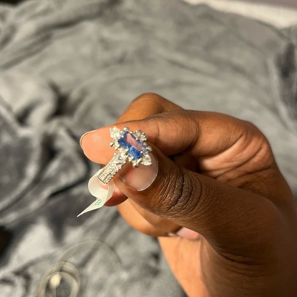 Size 8 waterproof ring - Picture 2 of 3